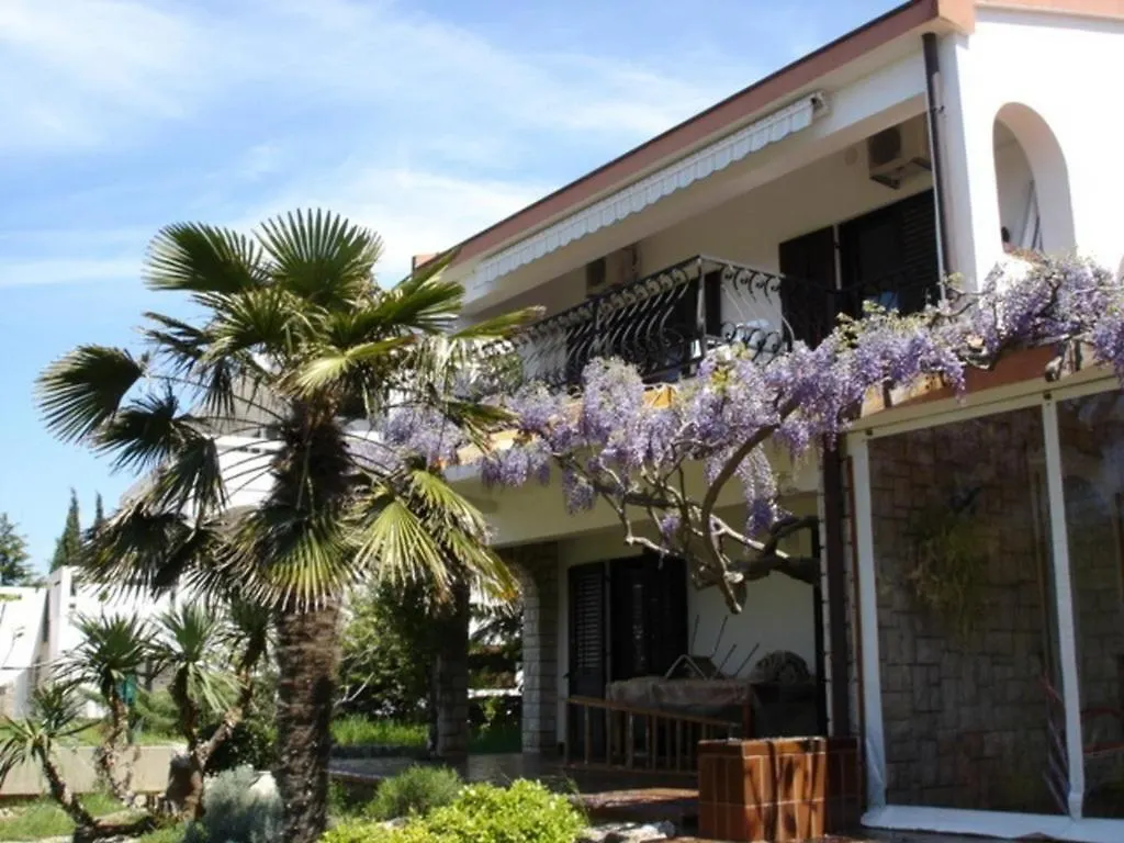 Beachfront Studio 4526-3 Punat